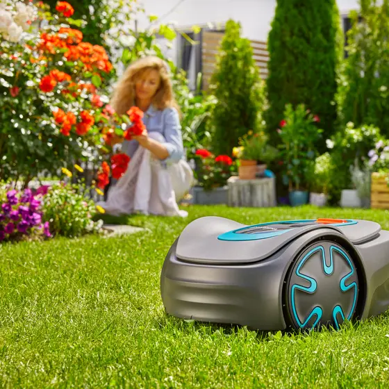 Robotic lawnmower lawn mower GARDENA